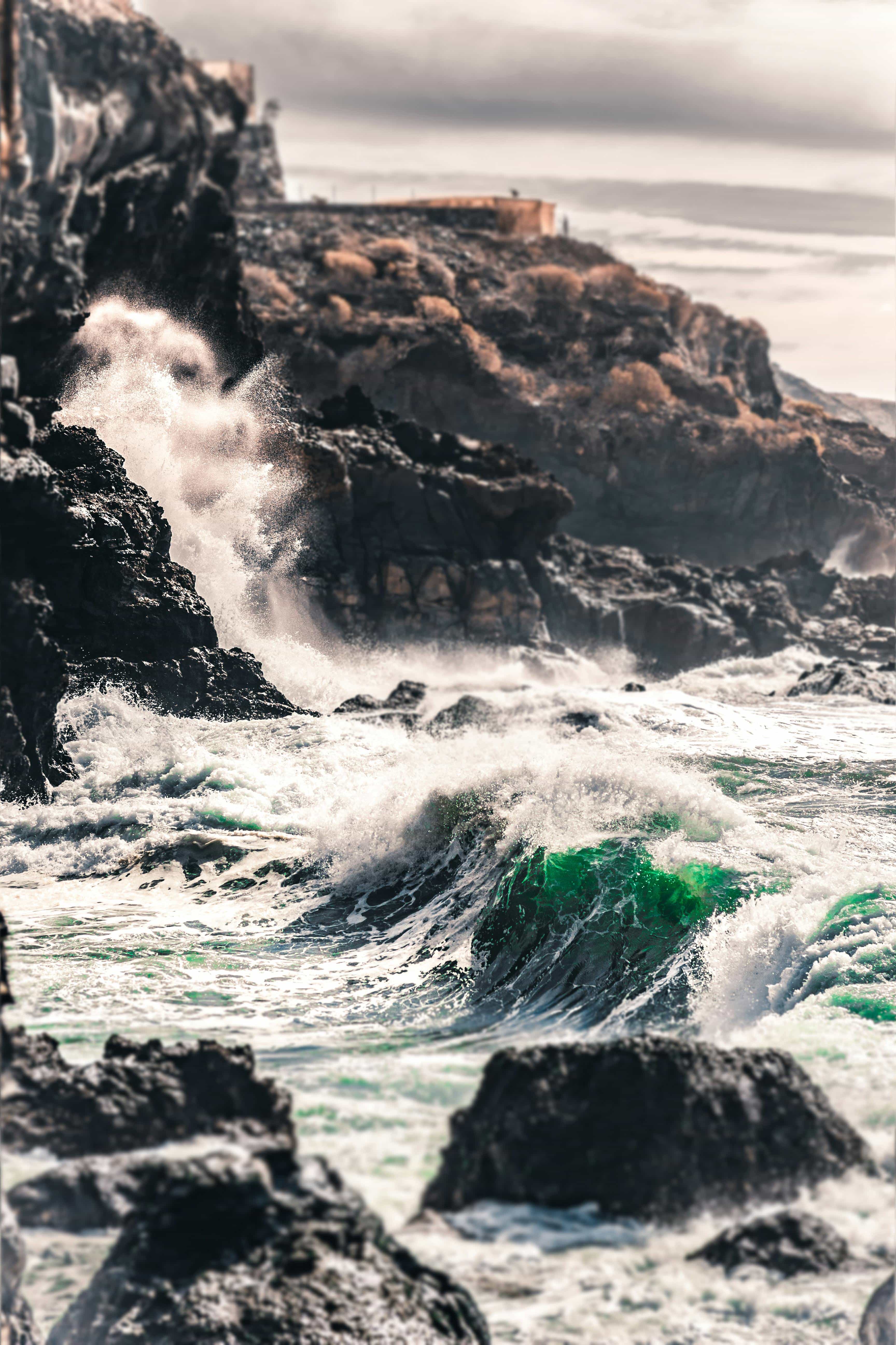 wave